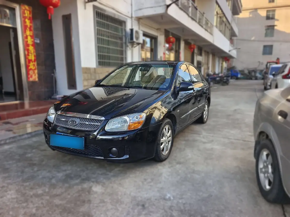 2012 Kia Cerato 1.6L 112HP L4 5MT