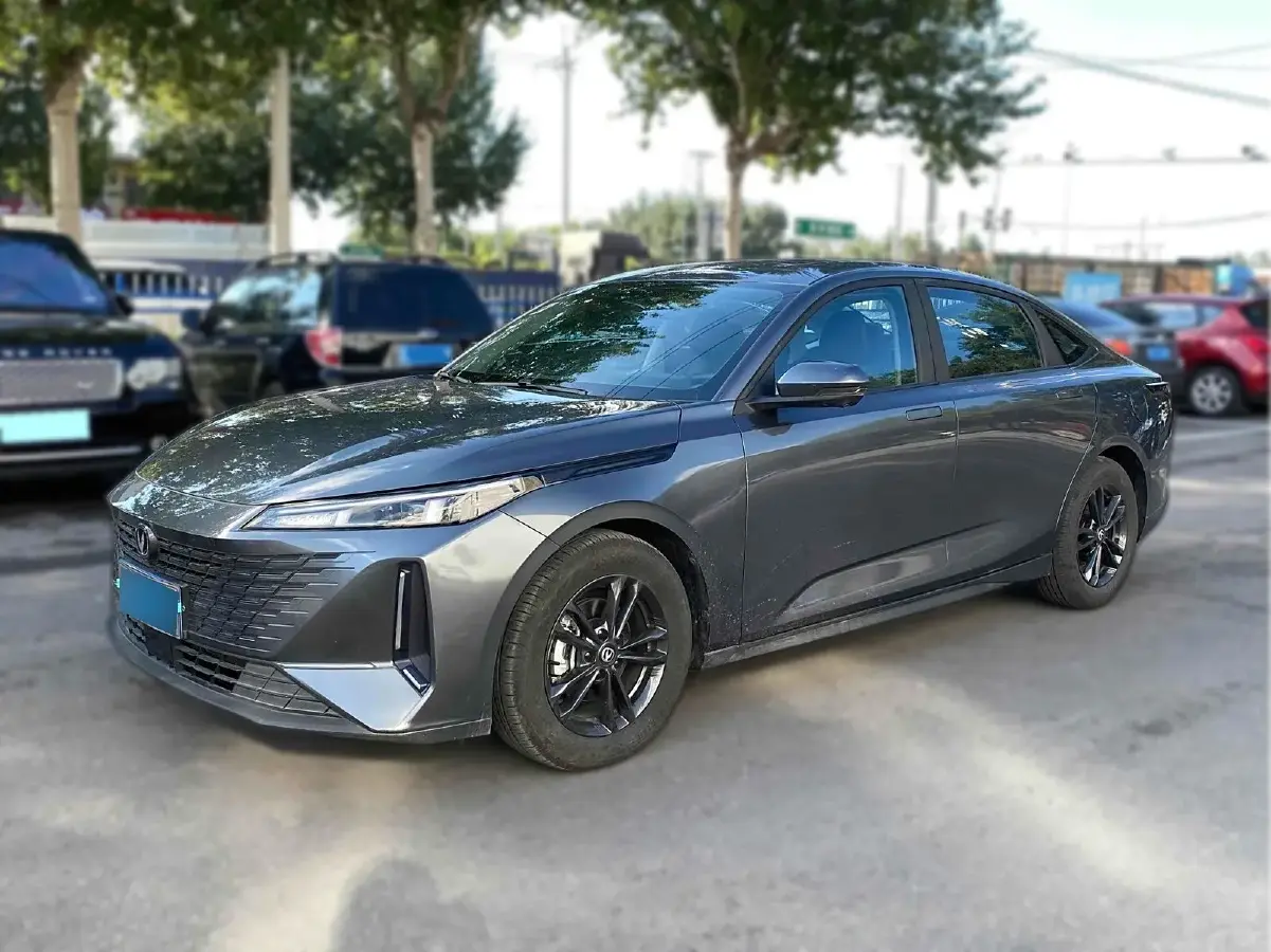 2023 ChangAn Lamore 1.5T 170HP L4 7DCT