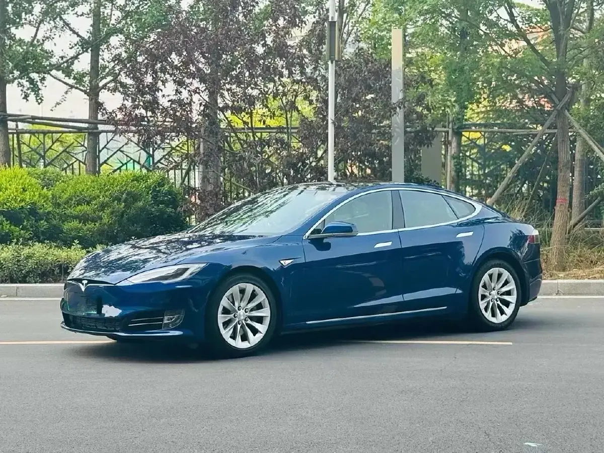 2016 Tesla Model S BEV 75KWH