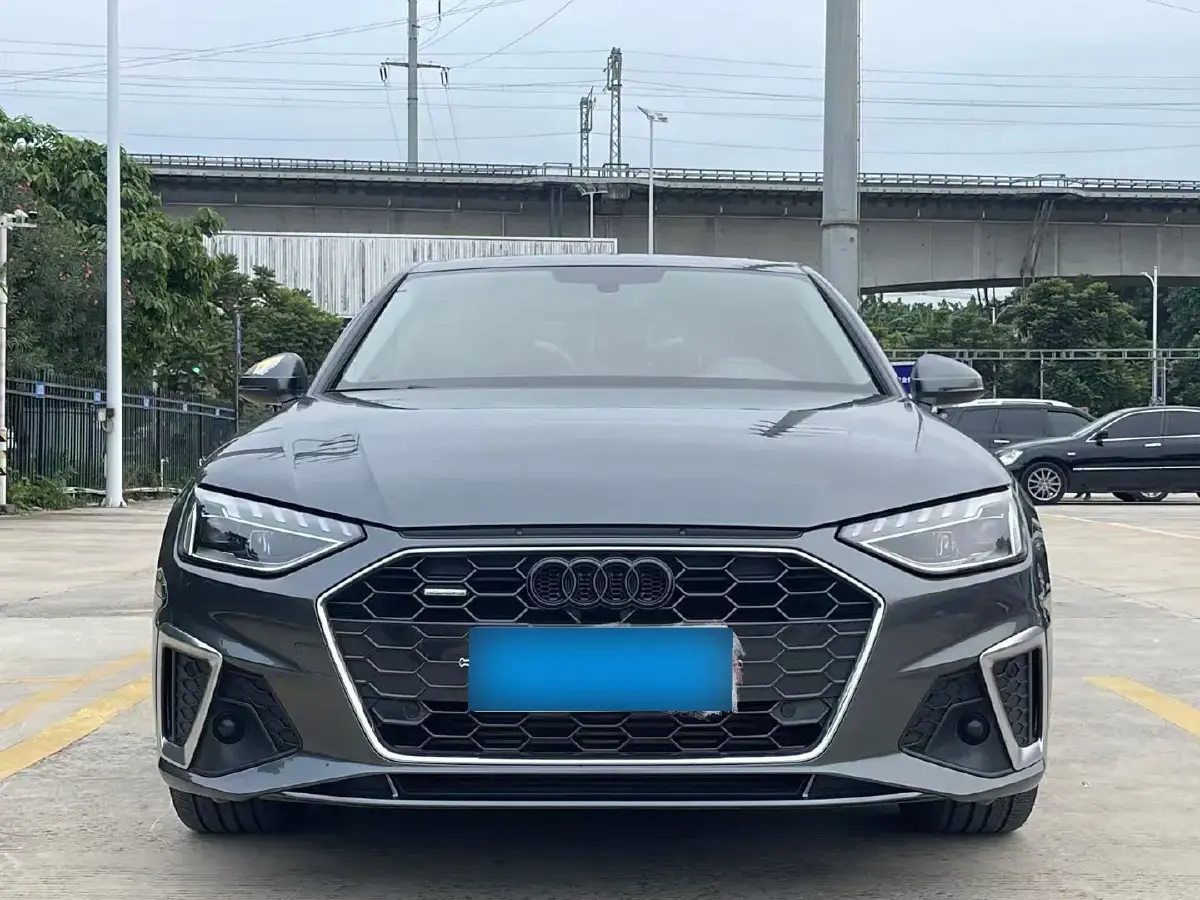 2020 Audi A4L 2.0T 190HP L4 7DCT