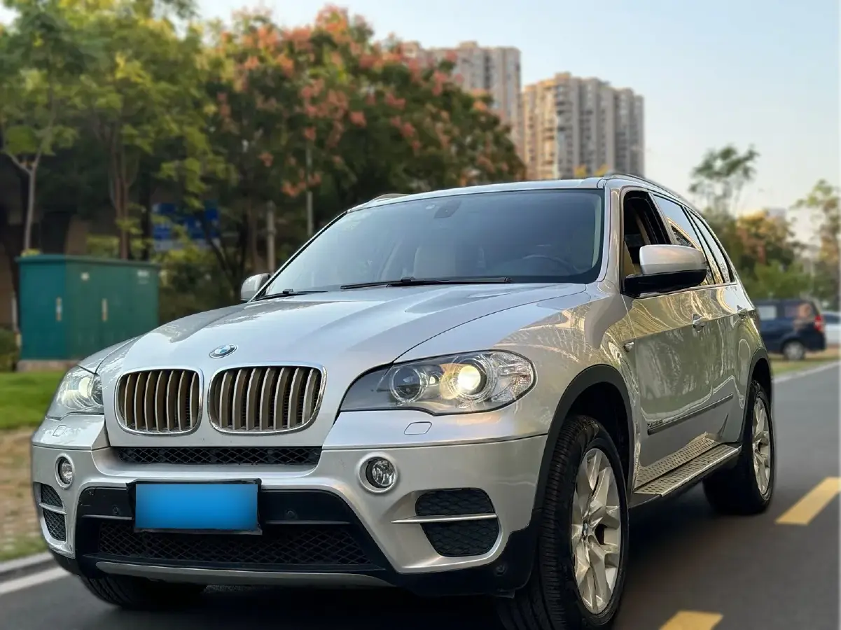 2011 BMW X5 3.0T 306HP L6 8AT