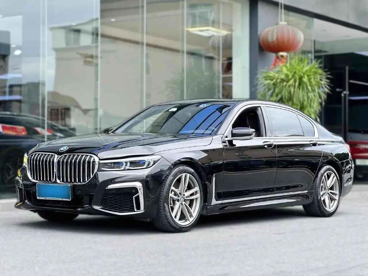 2018 BMW 7 Series 2.0T 258HP L4 8AT