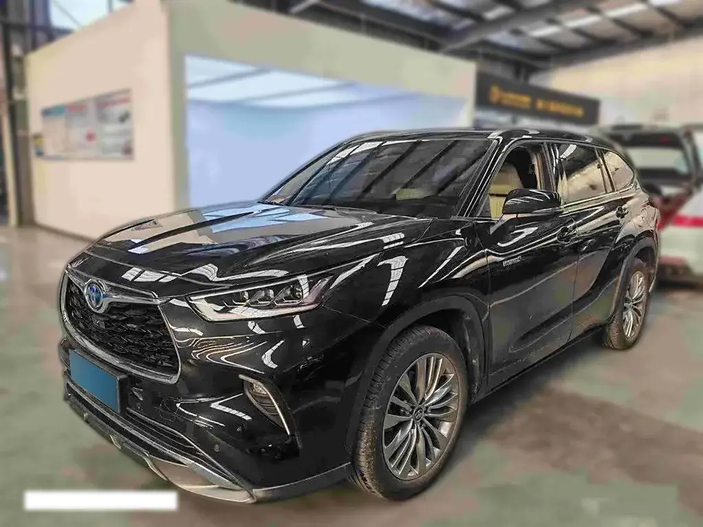 2022 Toyota Highlander 2.5L 192HP L4 E-CVT Hybrid