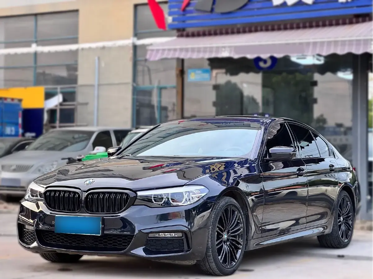 2019 BMW 5 Series 2.0T 184HP L4 8AT