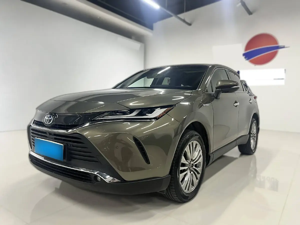 2022 Toyota Harrier 2.5L 178HP L4 E-CVT Hybrid
