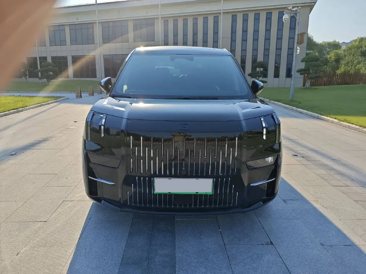 2022 Zeekr 009 BEV 140KWH