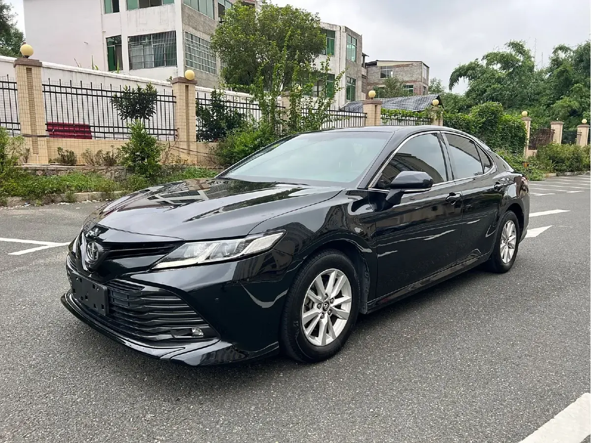 2018 Toyota Camry 2.0L 167HP L4 6AT