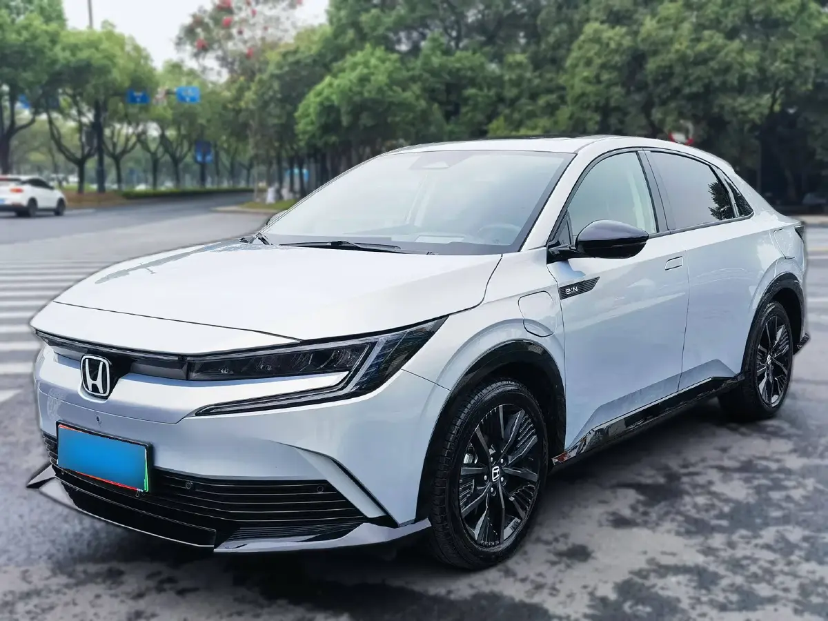 2024 Honda e:NP2 BEV 68.8KWH