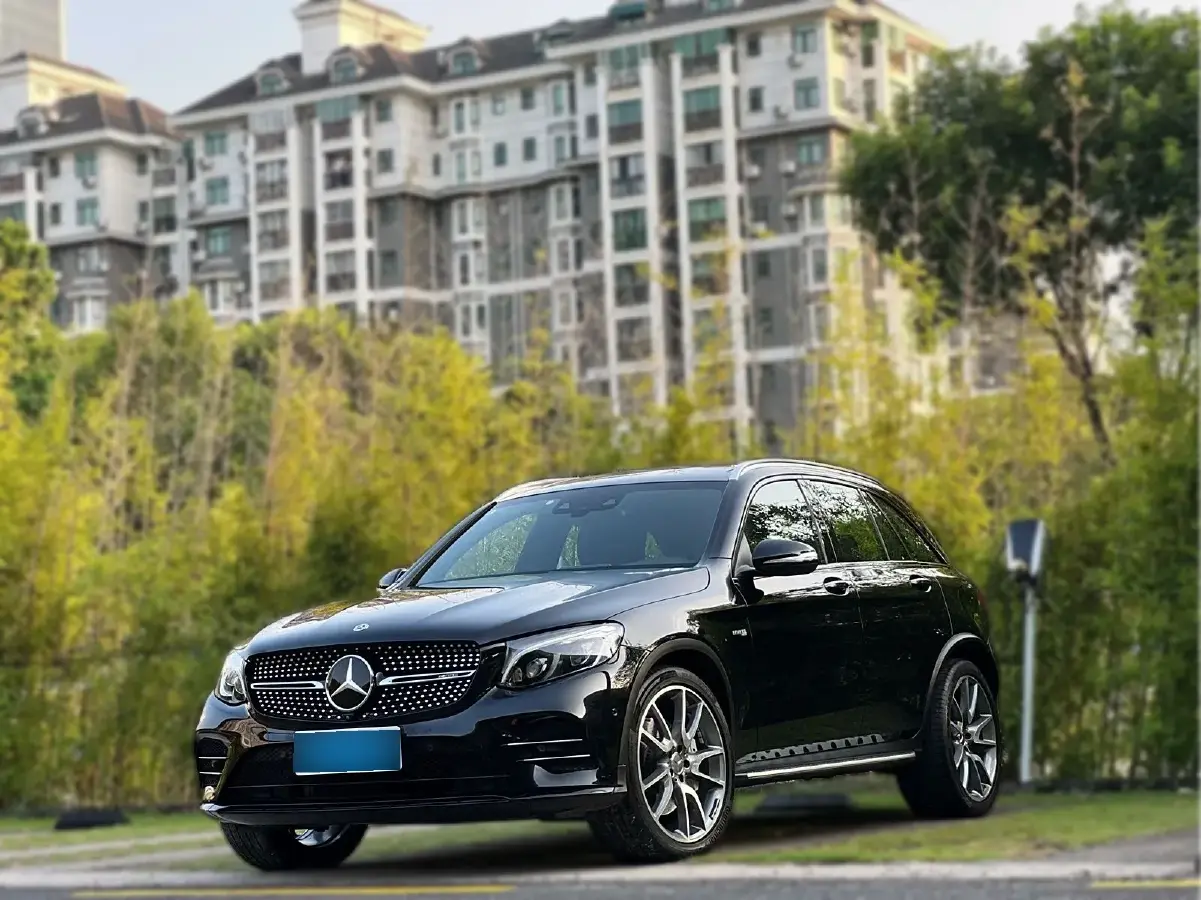 2017 Mercedes-Benz GLC AMG 3.0T 367HP V6 9AT