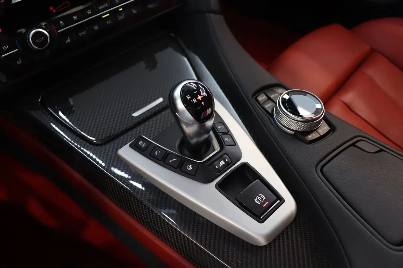 2015 BMW M6 4.4T 560HP V8 7DCT,autocango,china used car exporter,china ev exporter,chinese used car exporter,chinese used ev exporter