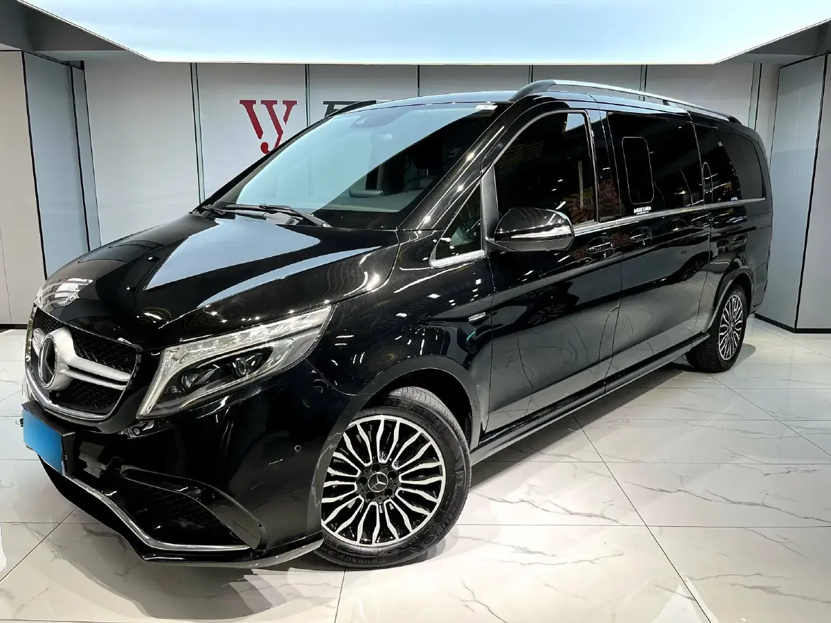 2018 Mercedes-Benz V Class 2.0T 211HP L4 7AT
