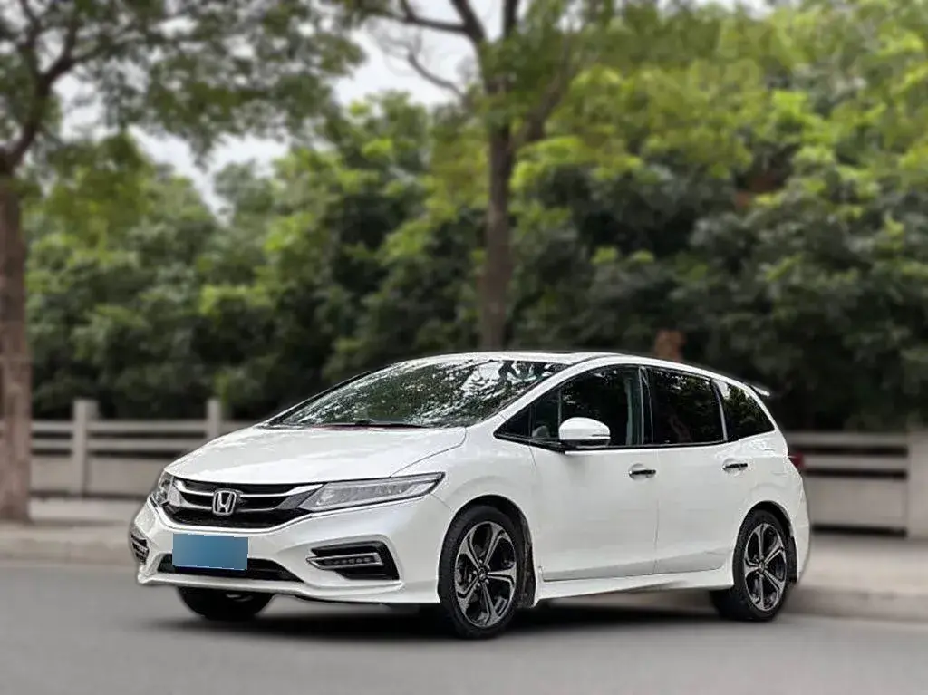 2017 Honda Jade 1.5T 156HP L4 CVT