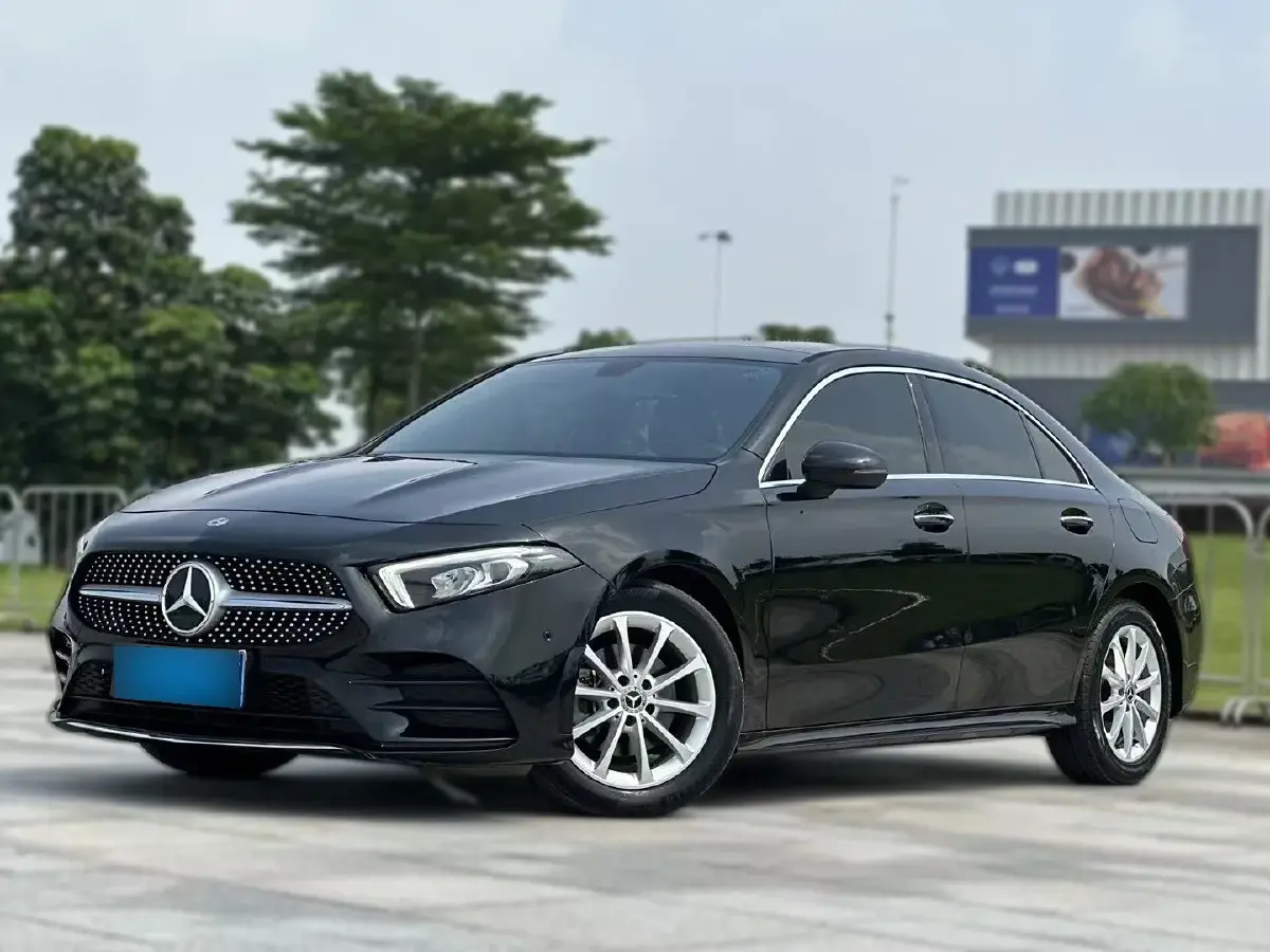 2020 Mercedes-Benz A Class 1.3T 163HP L4 7DCT