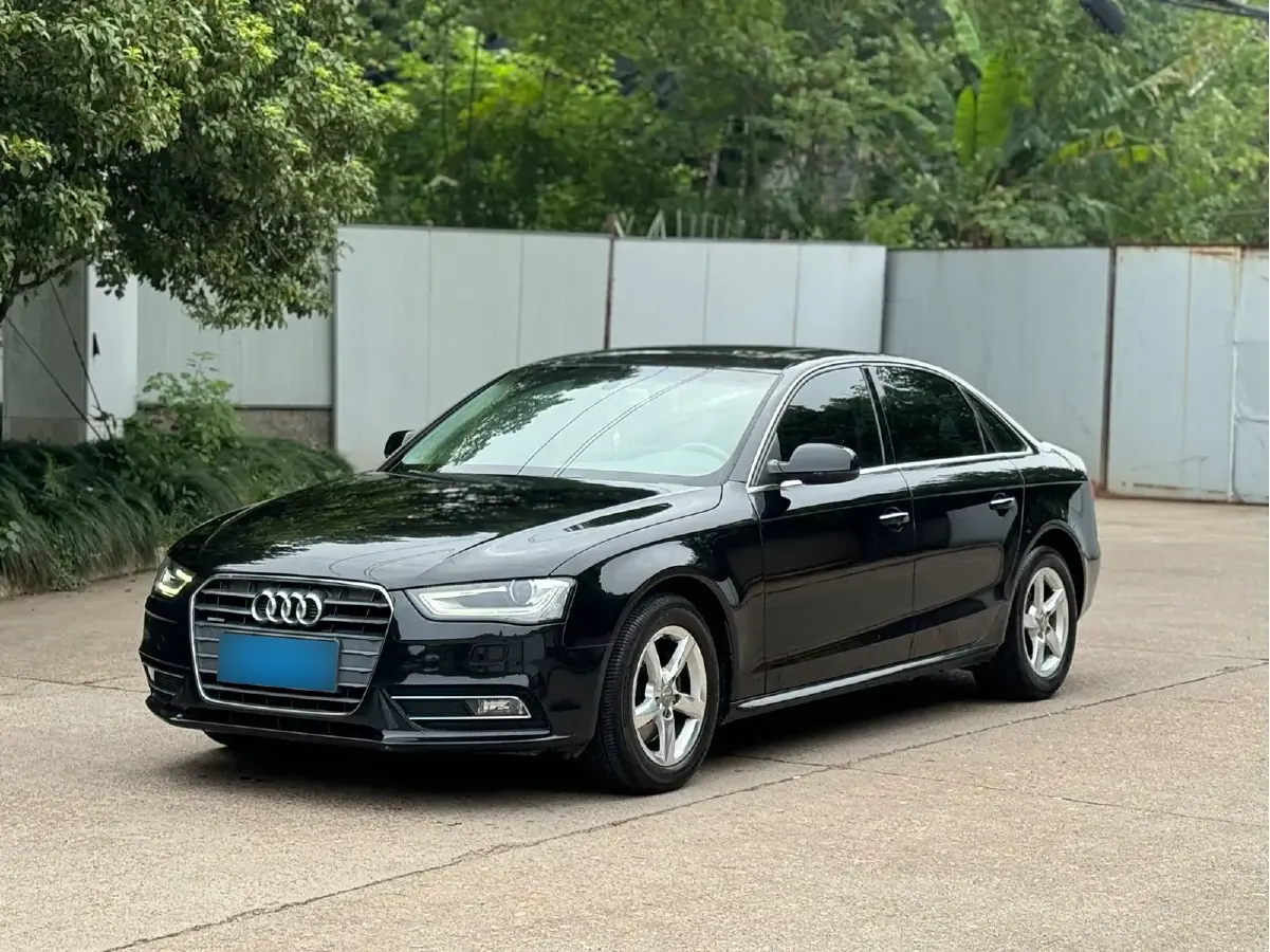 2013 Audi A4L 2.0T 180HP L4 CVT