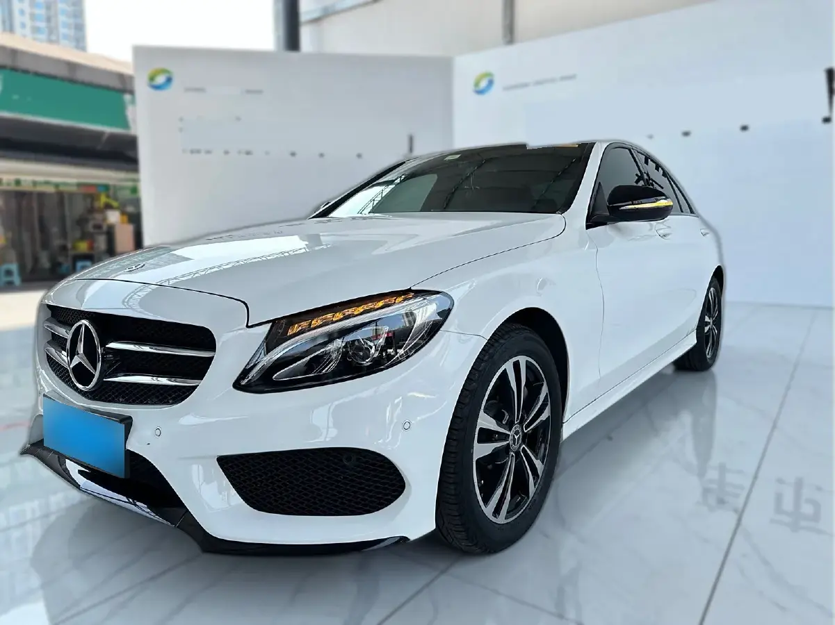 2018 Mercedes-Benz C Class 2.0T 184HP L4 9AT