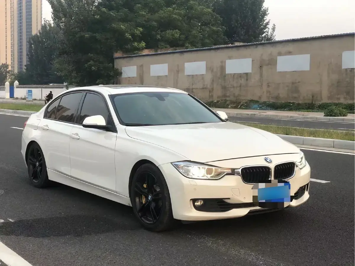 2015 BMW 3 Series 2.0T 245HP L4 8AT