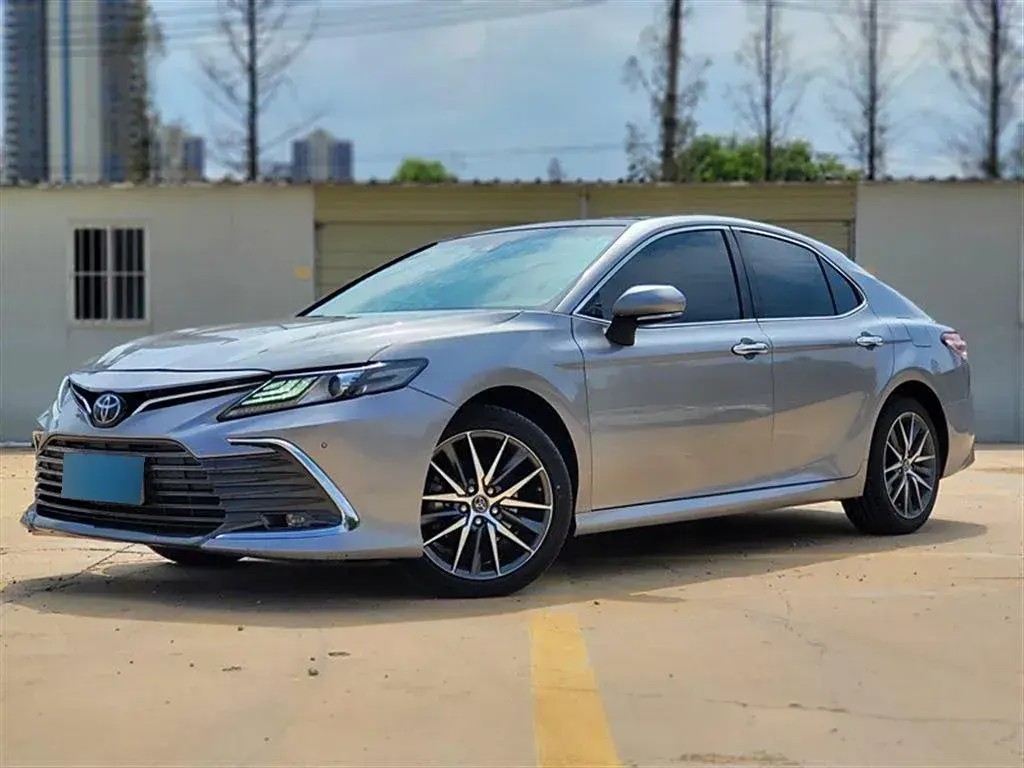2021 Toyota Camry 2.5L 209HP L4 8AT