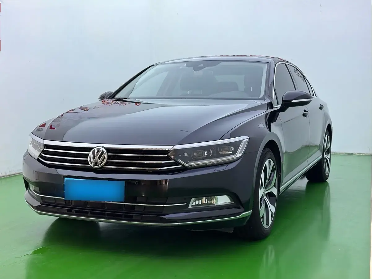 2019 Volkswagen Magotan 2.0T 220HP L4 7DCT