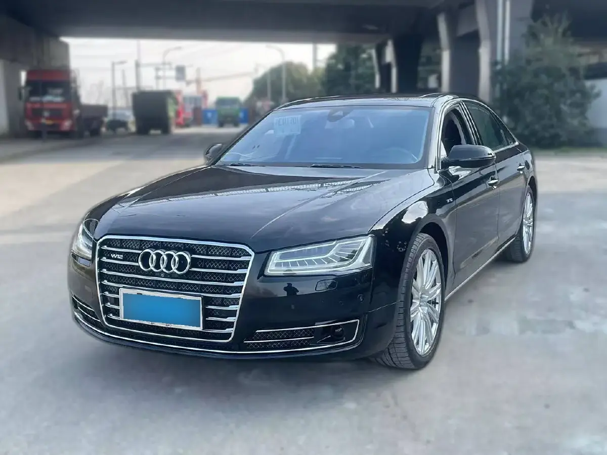 2014 Audi A8 6.3L 500HP W12 8AT