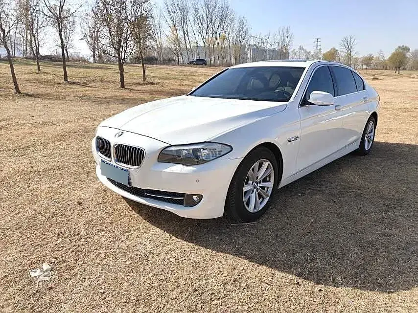 2012 BMW 5 Series 2.5L 204HP L6 8AT