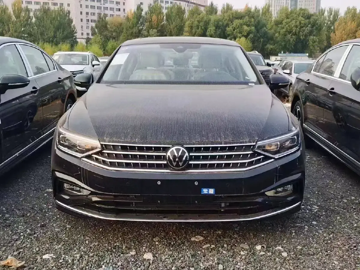 2023 Volkswagen Magotan 2.0T 186HP L4 7DCT
