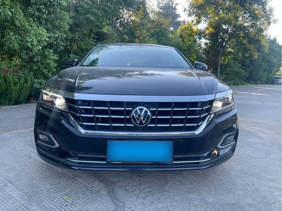 2020 Volkswagen Passat 2.0T 186HP L4 7DCT