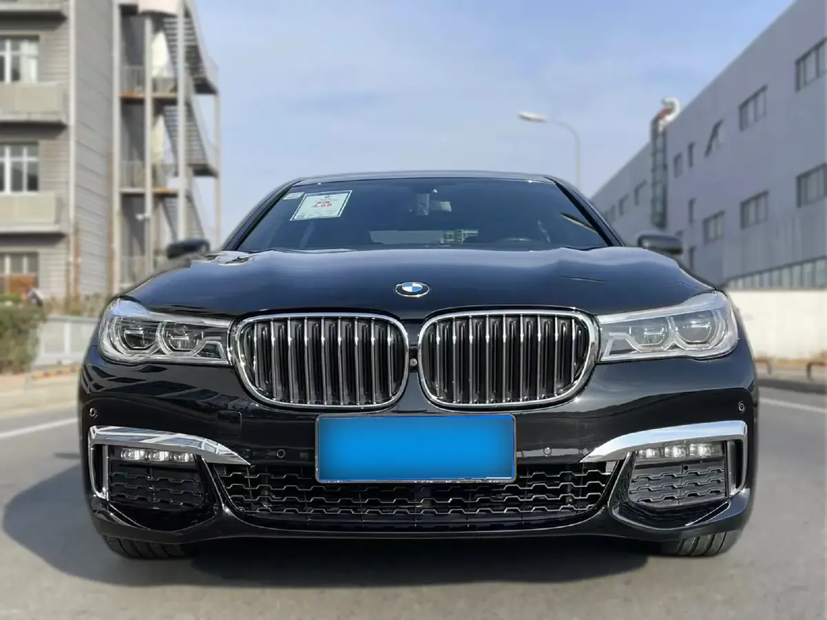 2018 BMW 7 Series 2.0T 258HP L4 8AT