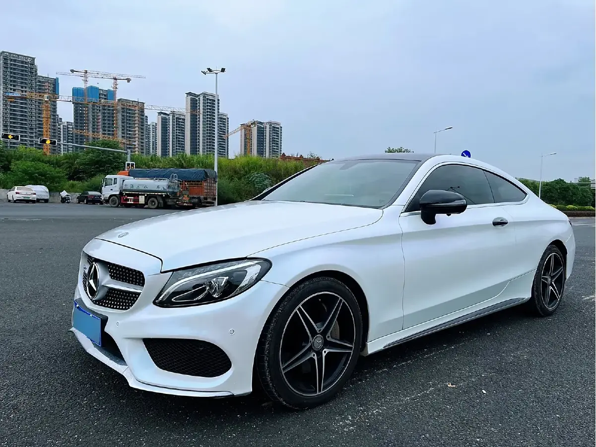 2016 Mercedes-Benz C Class 2.0T 184HP L4 7AT