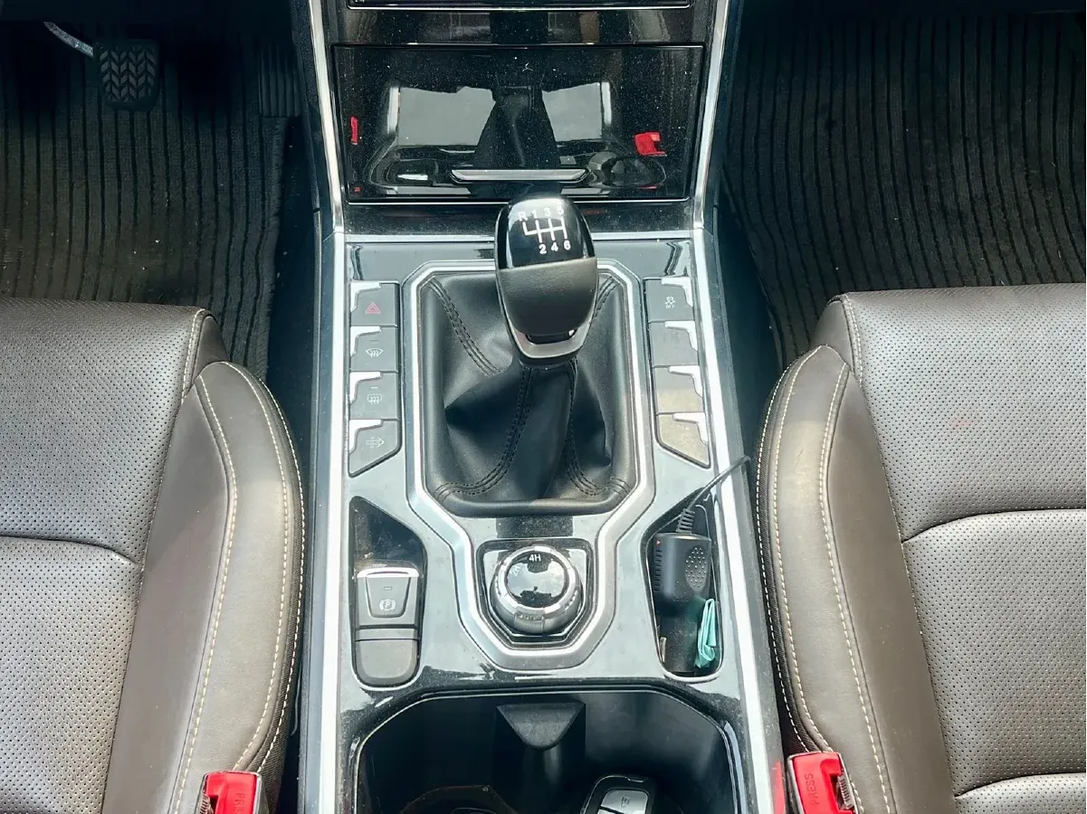 2021 JAC Hunter 2.0T 150HP L4 6MT,autocango,china used car exporter,china ev exporter,chinese used car exporter,chinese used ev exporter