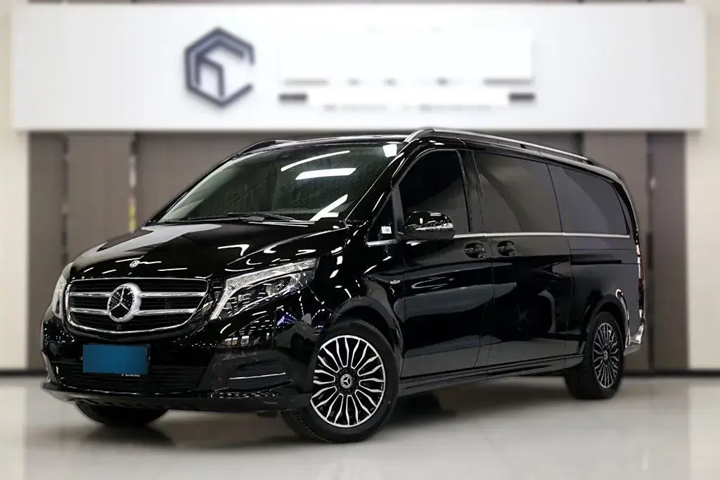 2018 Mercedes-Benz V Class 2.0T 211HP L4 7AT