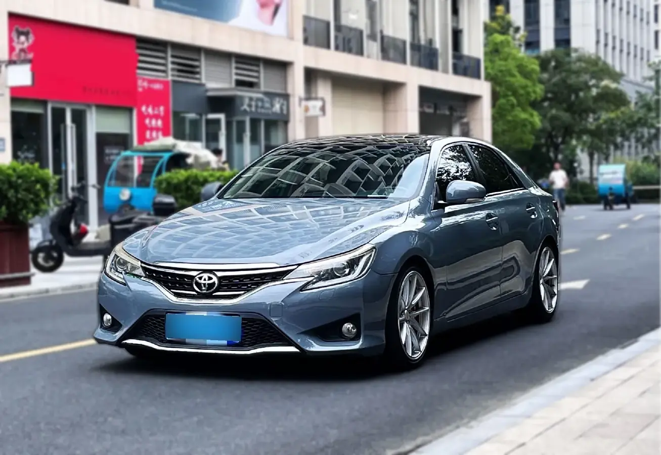 2013 Toyota Reiz 2.5L 193HP V6 6AT