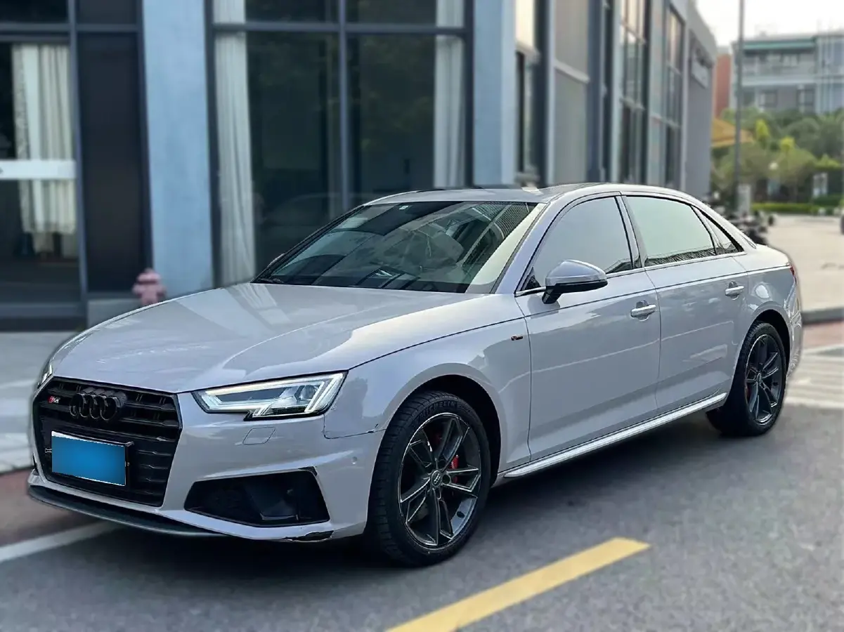 2019 Audi A4L 2.0T 190HP L4 7DCT