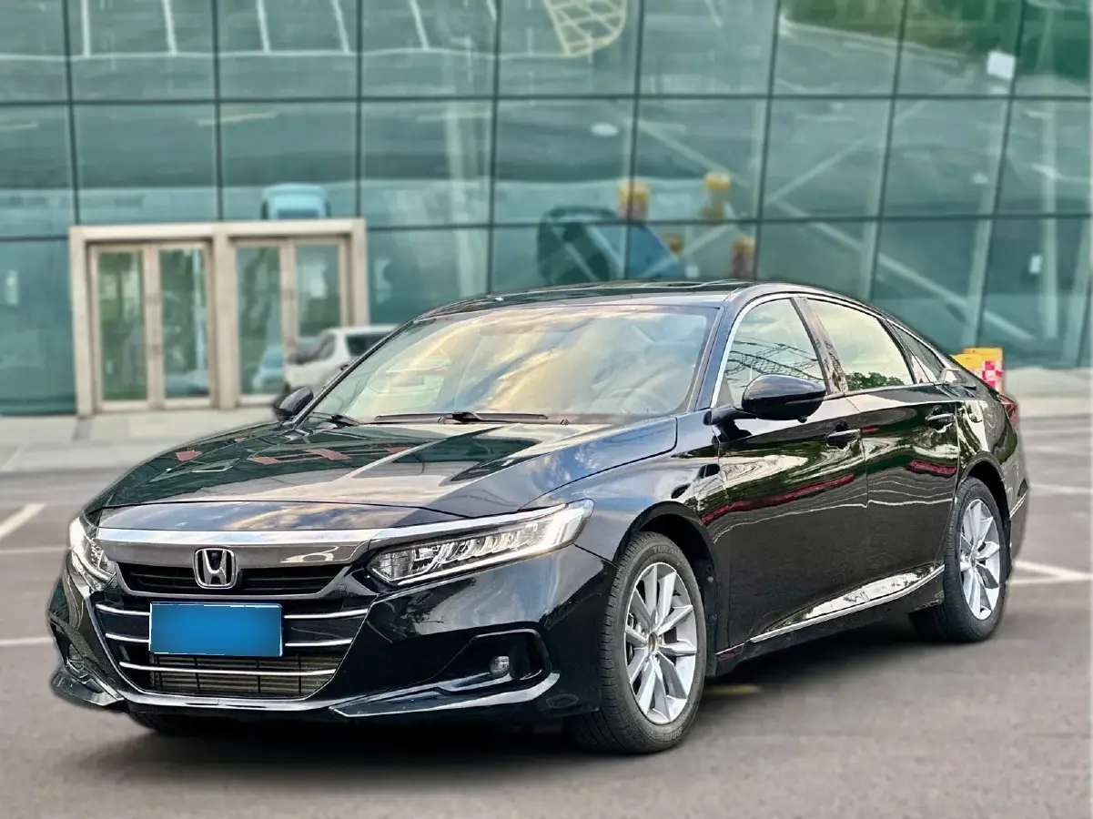2024 Honda Accord 1.5T 192HP L4 CVT