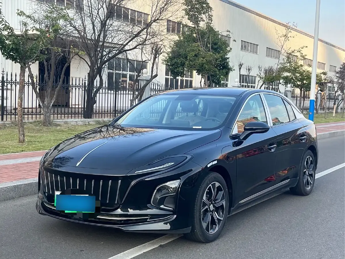 2023 HongQi E-QM5 BEV 54KWH