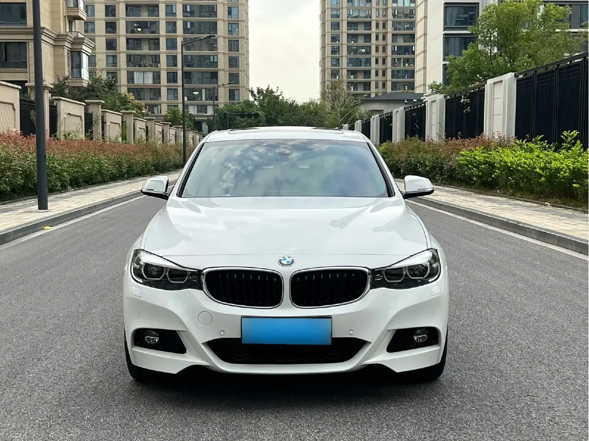 2017 BMW 3 Series GT 2.0T 252HP L4 8AT