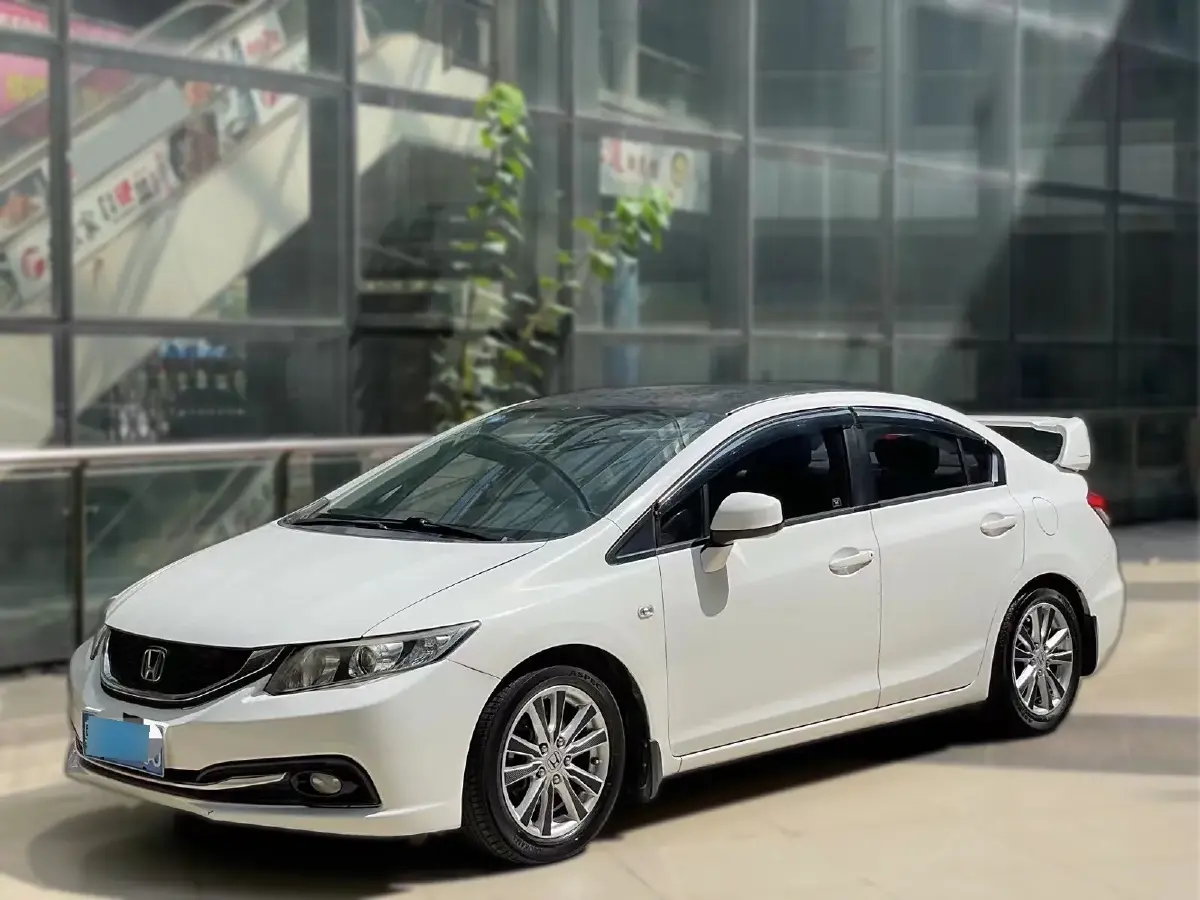 2014 Honda Civic 1.8L 141HP L4 5AT