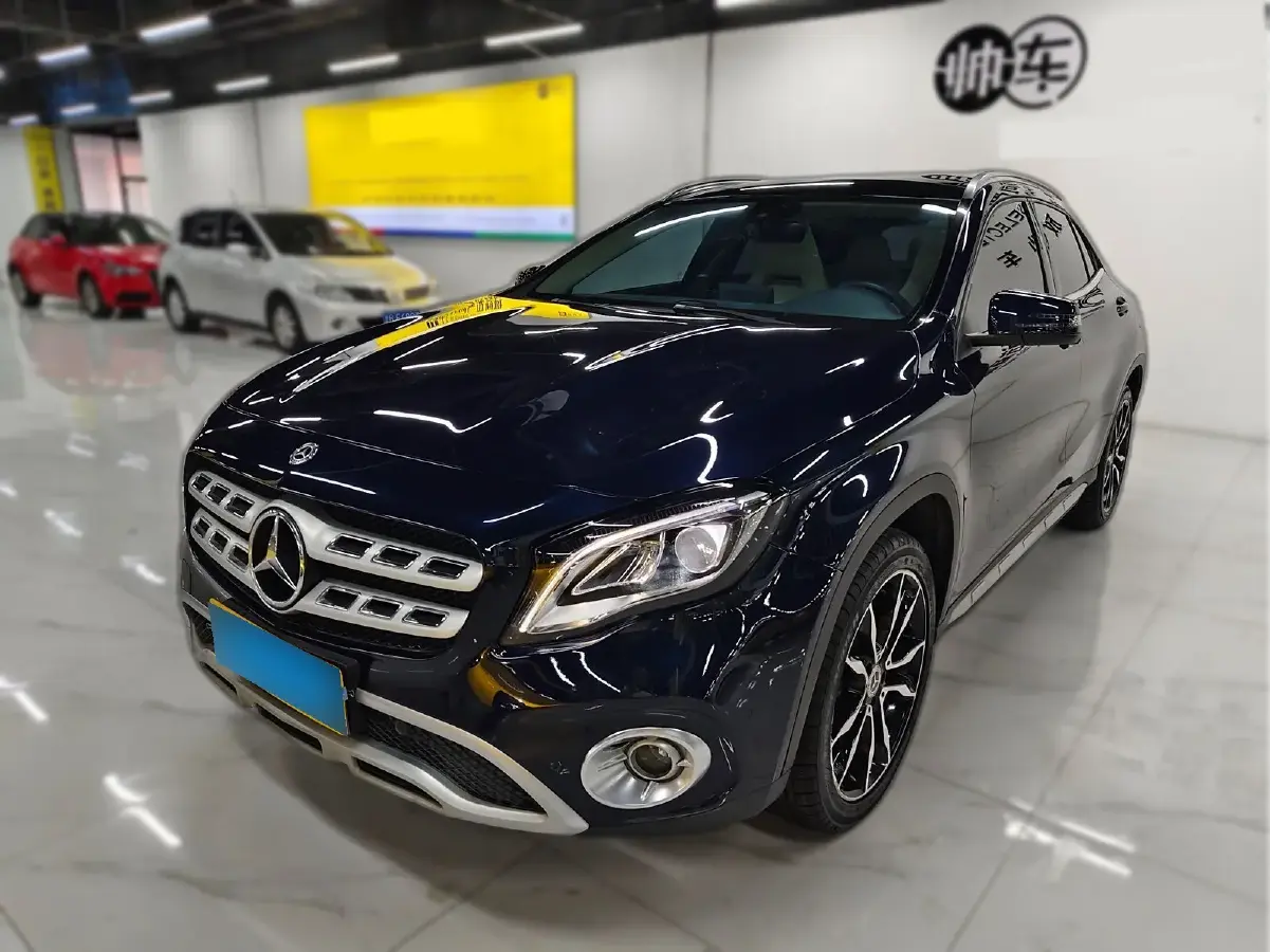 2017 Mercedes-Benz GLA Class 2.0T 184HP L4 7DCT