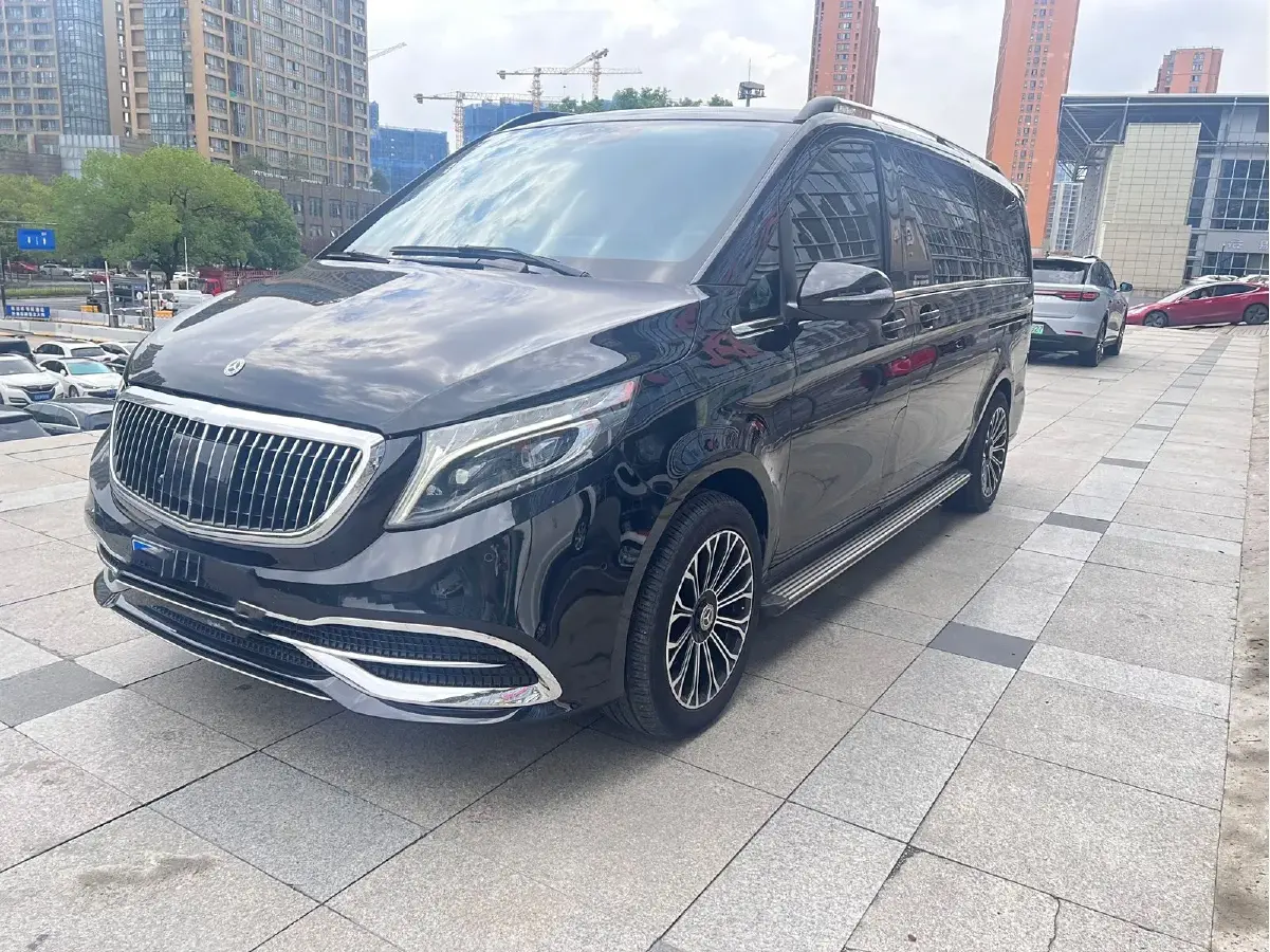 2017 Mercedes-Benz V Class 2.0T 211HP L4 7AT