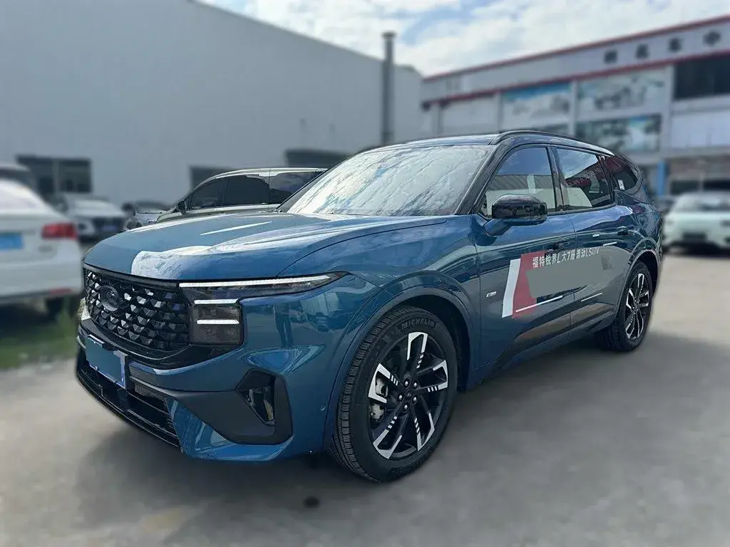 2023 Ford Edge 2.0T 275HP L4 E-CVT Hybrid