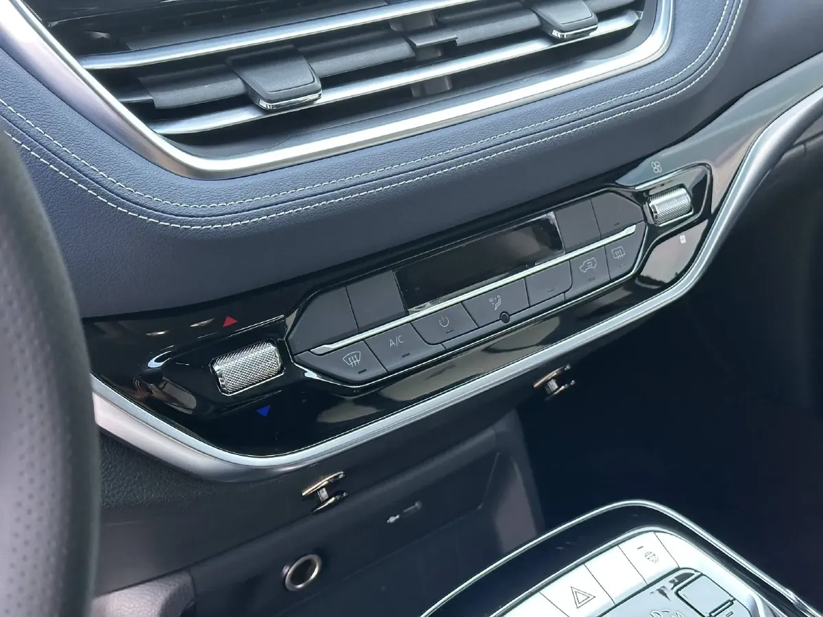 2021 MAXUS G20 RV 2.0T 224HP L4 8AT,autocango,china used car exporter,china ev exporter,chinese used car exporter,chinese used ev exporter