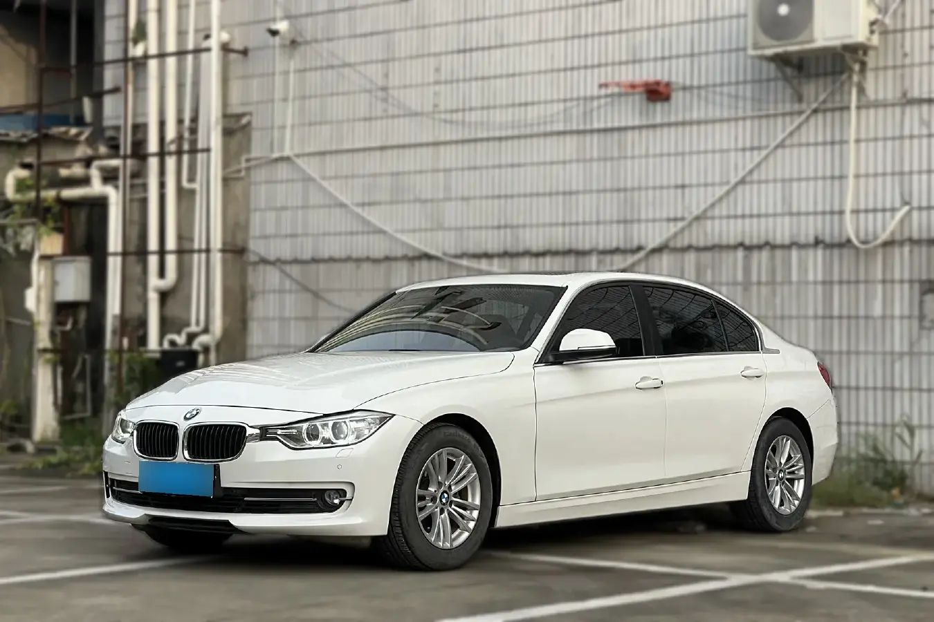 2014 BMW 3 Series 2.0T 184HP L4 8AT