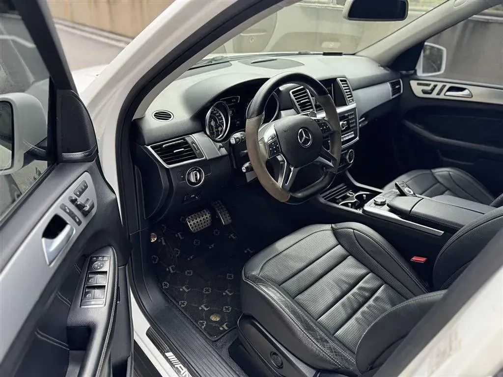 2014 Mercedes-Benz M AMG 5.5T 525HP V8 7AT,autocango,china used car exporter,china ev exporter,chinese used car exporter,chinese used ev exporter