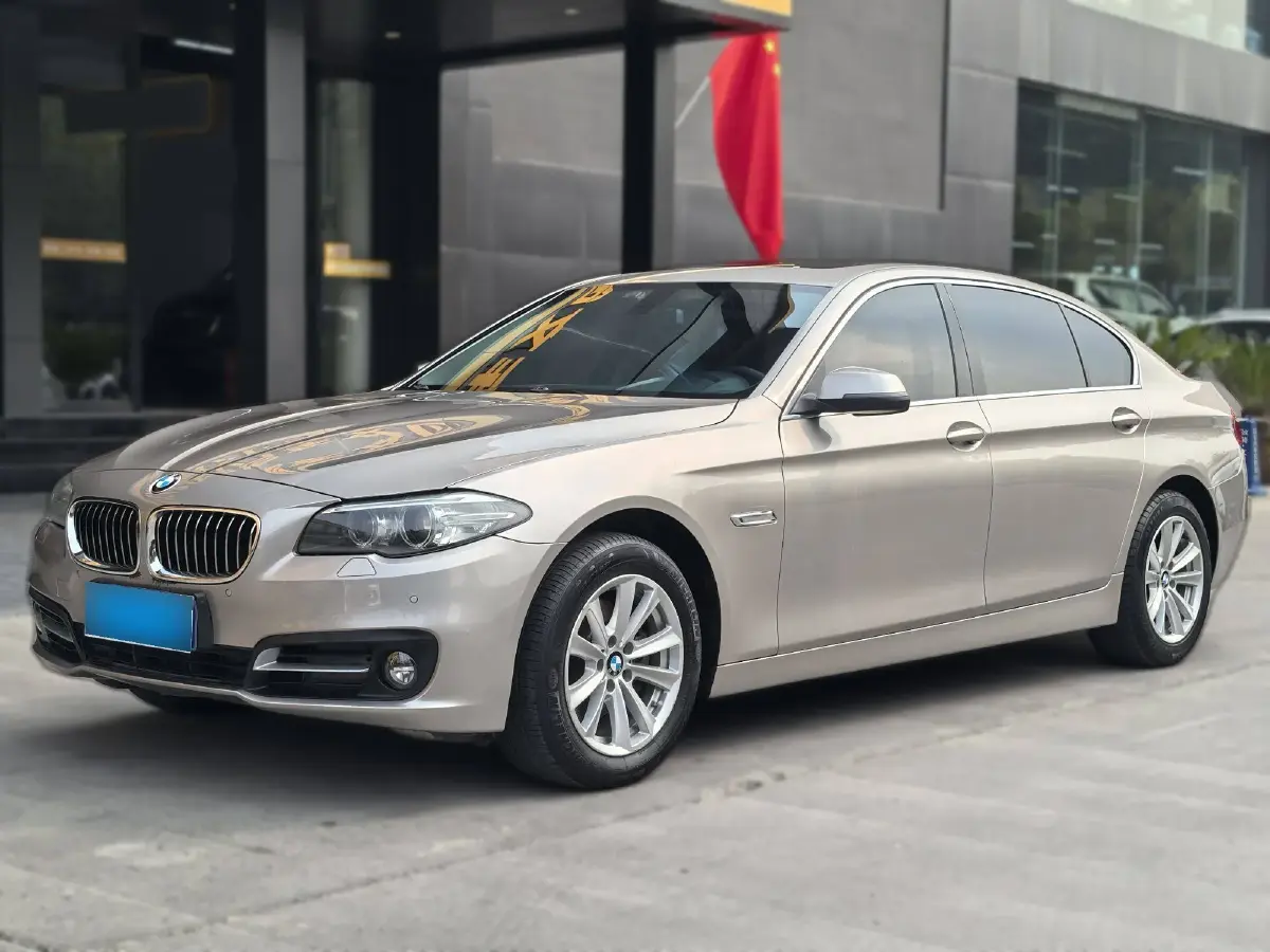 2014 BMW 5 Series 2.0T 184HP L4 8AT