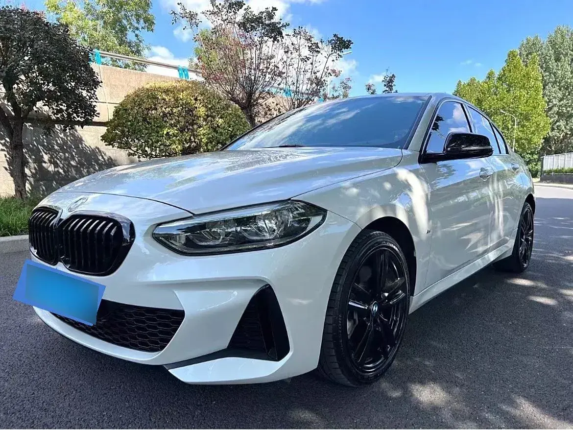 2023 BMW 1 Series 2.0T 178HP L4 7DCT