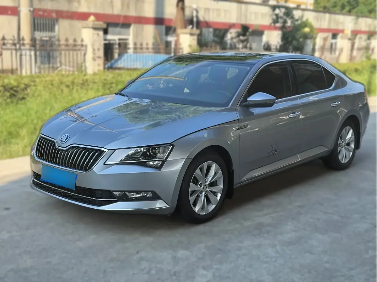 2018 Skoda Superb 1.4T 150HP L4 7DCT