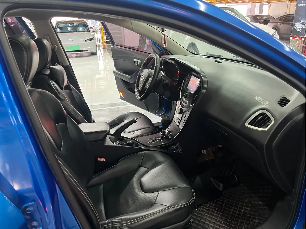 2013 GAC Trumpchi GA3 1.6L 122HP L4 4AT,autocango,china used car exporter,china ev exporter,chinese used car exporter,chinese used ev exporter