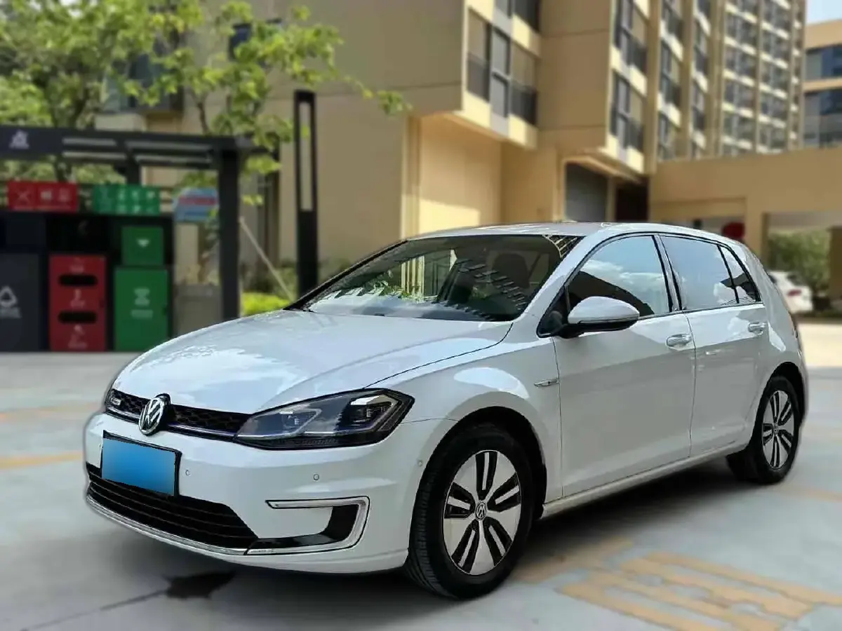 2018 Volkswagen Golf BEV 35.8KWH