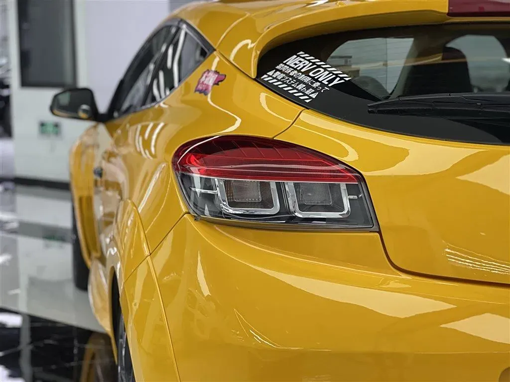 2014 Renault Megane 2.0T 265HP L4 6MT,autocango,china used car exporter,china ev exporter,chinese used car exporter,chinese used ev exporter