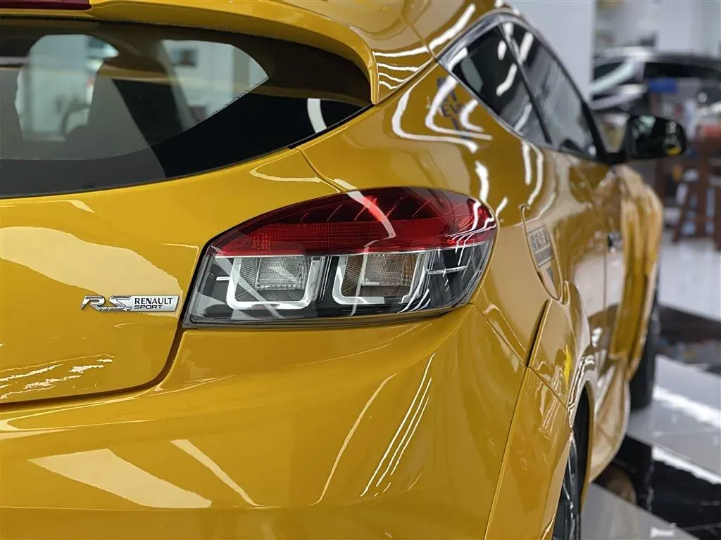 2014 Renault Megane 2.0T 265HP L4 6MT,autocango,china used car exporter,china ev exporter,chinese used car exporter,chinese used ev exporter