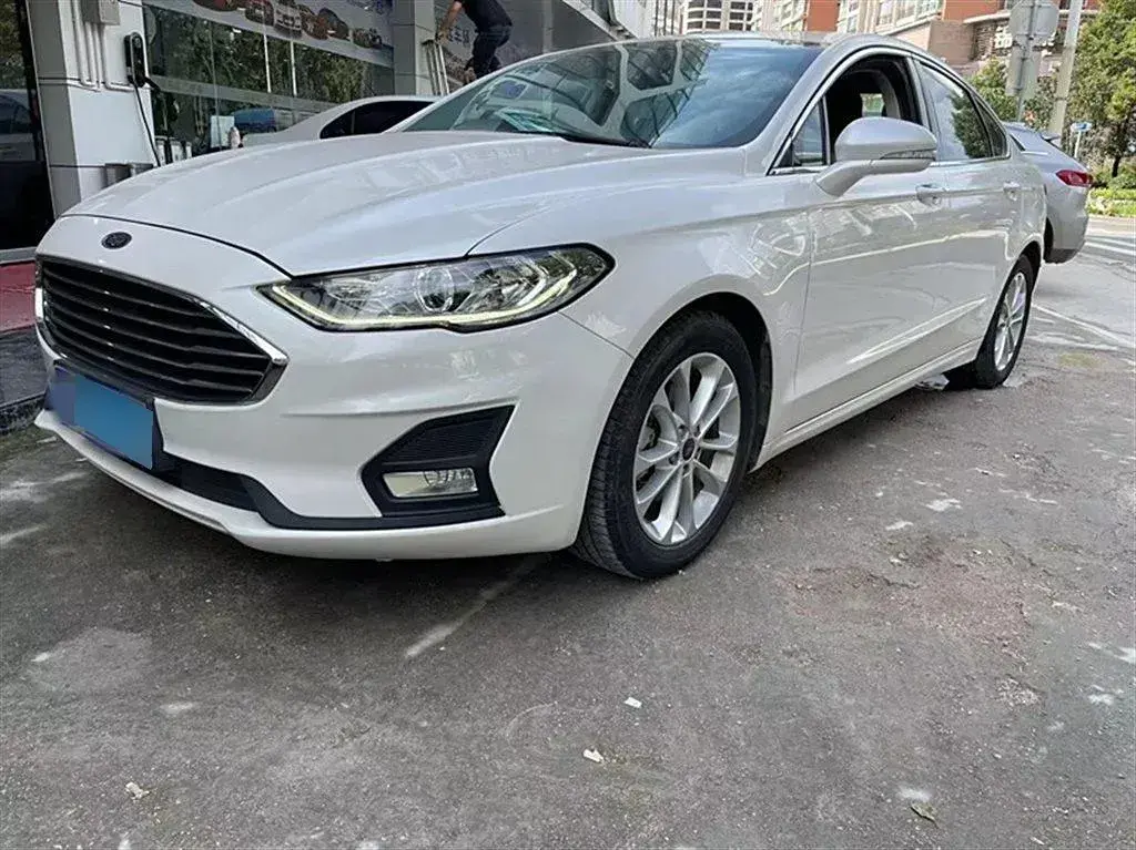 2018 Ford Mondeo 2.0T 204HP L4 6AT